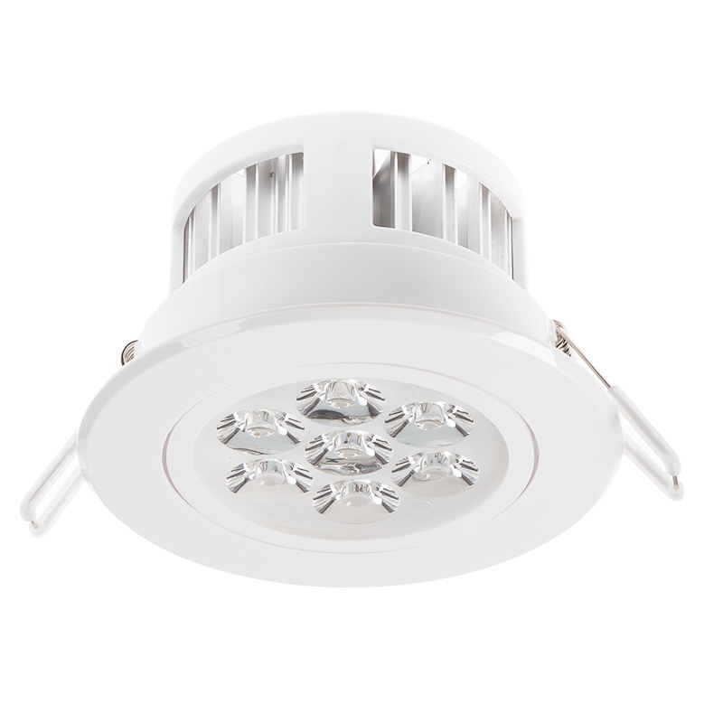 LED Recessed Light Fixture - Aimable - 60 Watt Equivalent - 4.45" - 680 Lumens